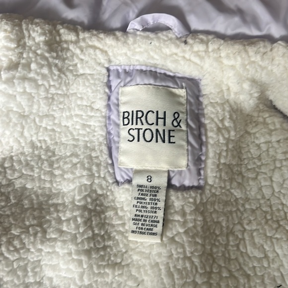 Girls fleeced lined vest. Size 8 - Picture 2 of 3